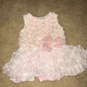 Pretty dress!